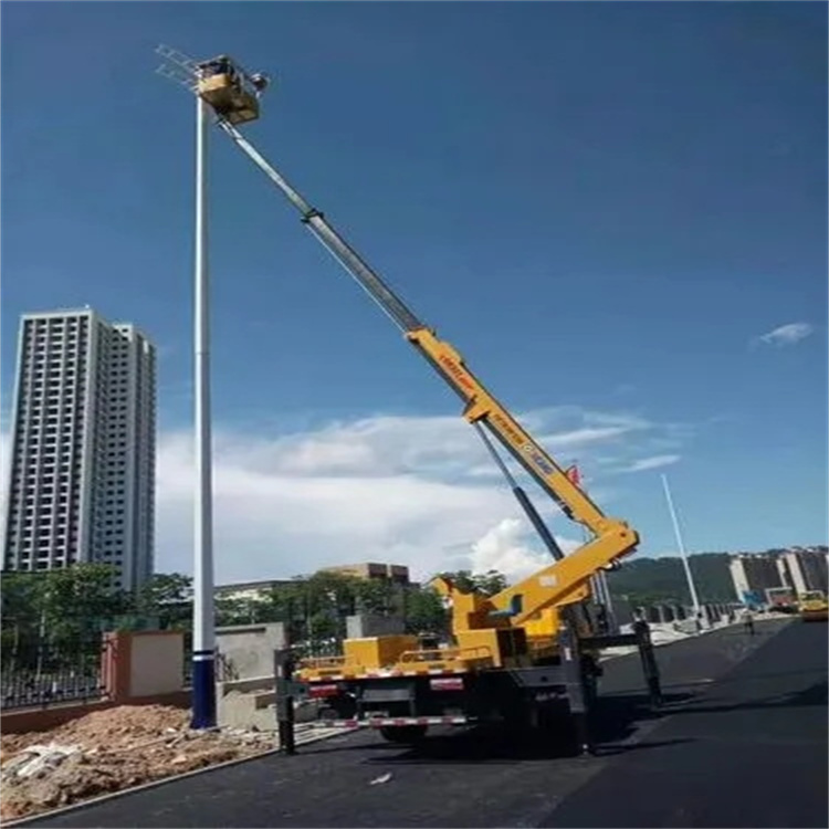 岱岳维修路灯的曲臂升降车出租