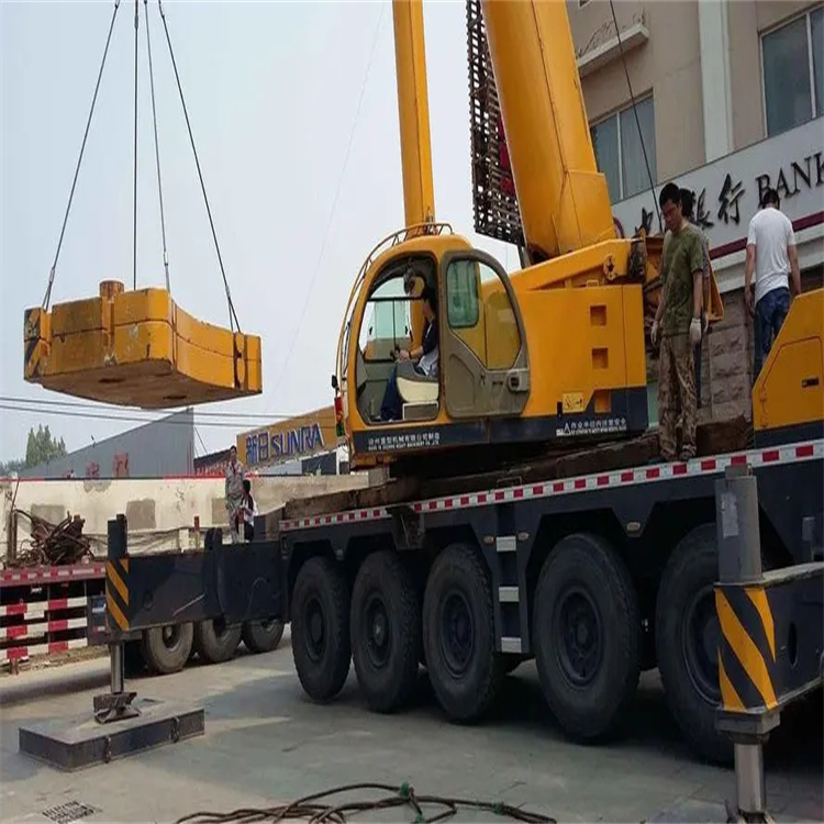 岱岳当地吊车出租|机器吊装|75吨|工厂搬迁服务